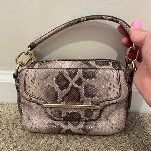 Henri bendel small purse